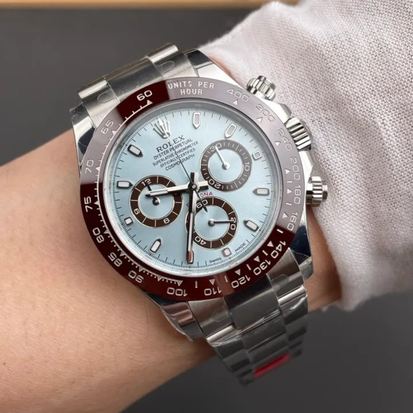 Rolex Cosmograph Daytona 116506 0001 50e anniversaire cadran bleu glacier 40 mm