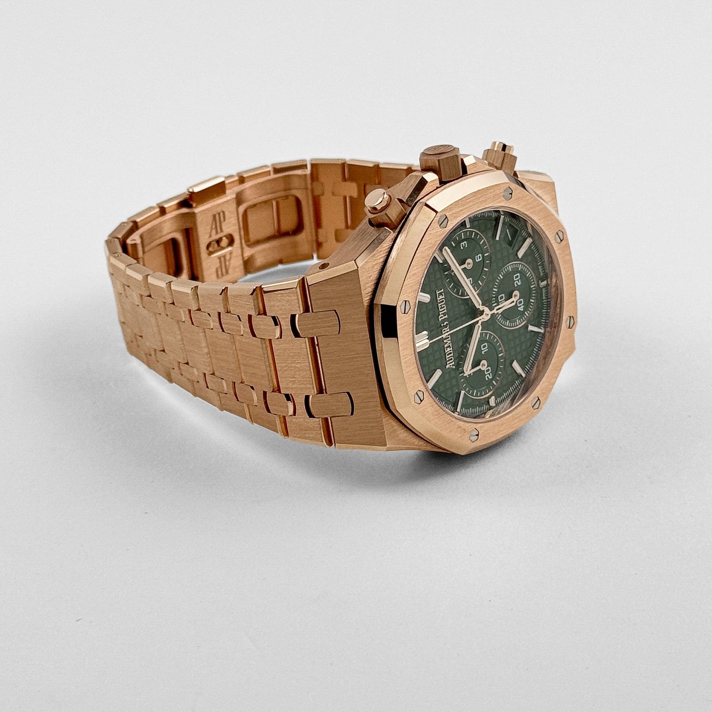 Audemars Piguet Royal Oak AAA+ 26240OR.OO.1320OR.04 Chronograph '50th Anniversary' Rose Gold Khaki Green Dial (2022) Swiss 3285 Movement