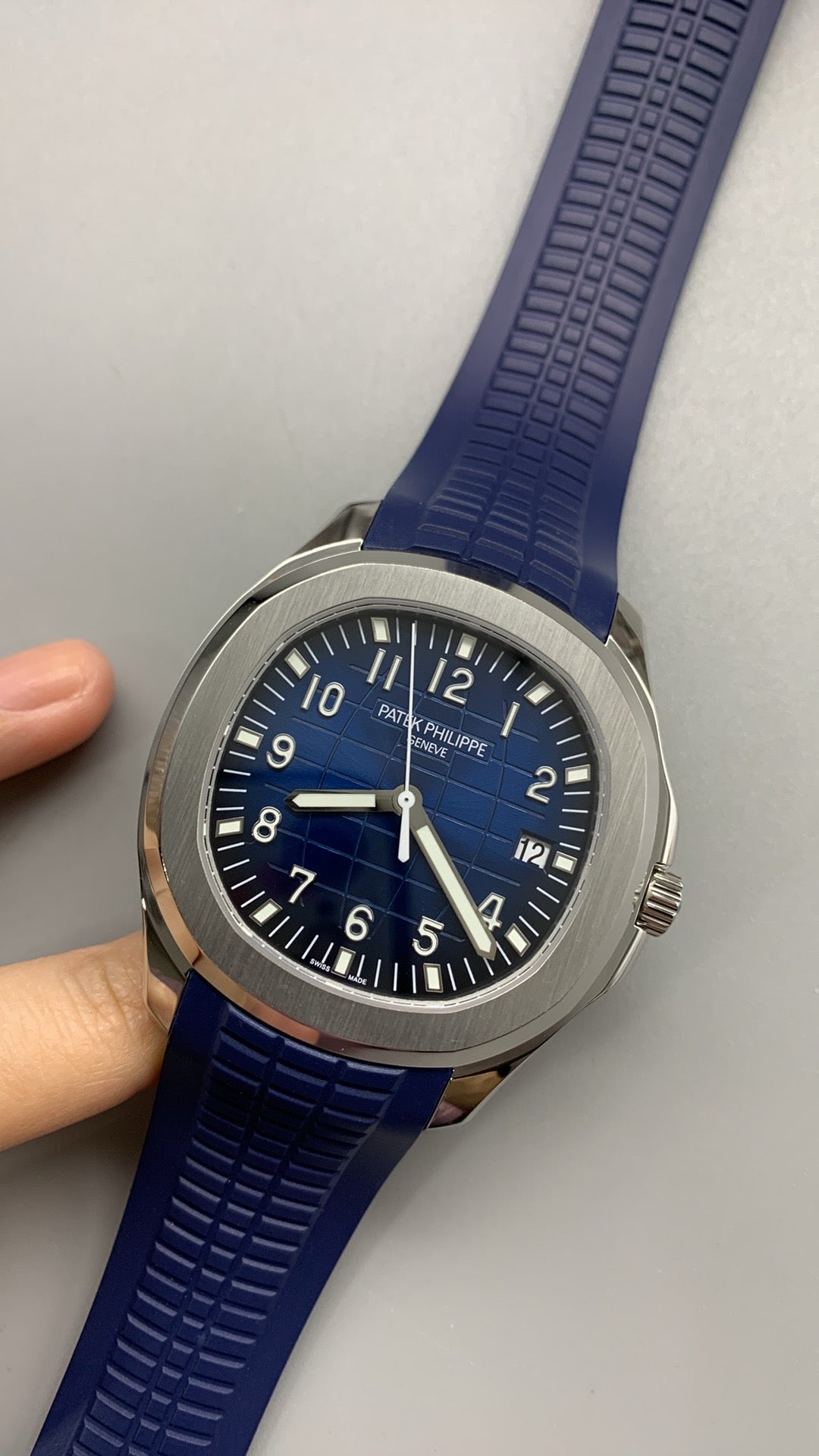 Patek Philippe Aquanaut 3285 V3 – 5168G-001 Or blanc Cadran bleu (2025)