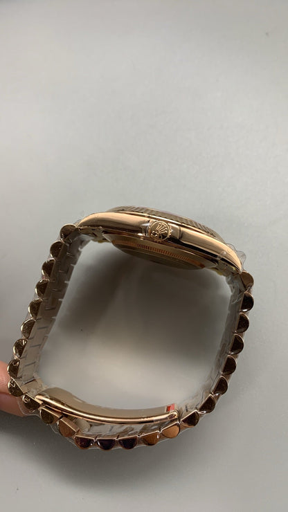 Rolex Day-Date 40 – Cadran vert olive VSF SUPER CLONE – 228235 – Lunette cannelée – Bracelet President