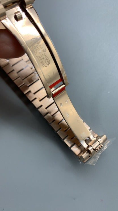 Rolex Day-Date 40 – Cadran vert olive VSF SUPER CLONE – 228235 – Lunette cannelée – Bracelet President