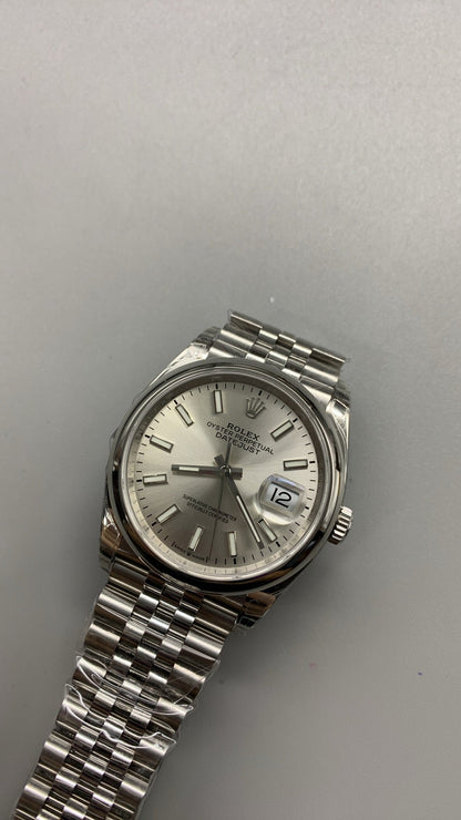 Rolex Datejust 41 126300 Acier Inoxydable Cadran Argent Oyster (2025)