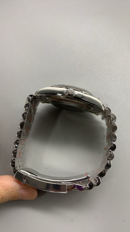 Rolex Datejust 41 126300 Acier Inoxydable Cadran Argent Oyster (2025)