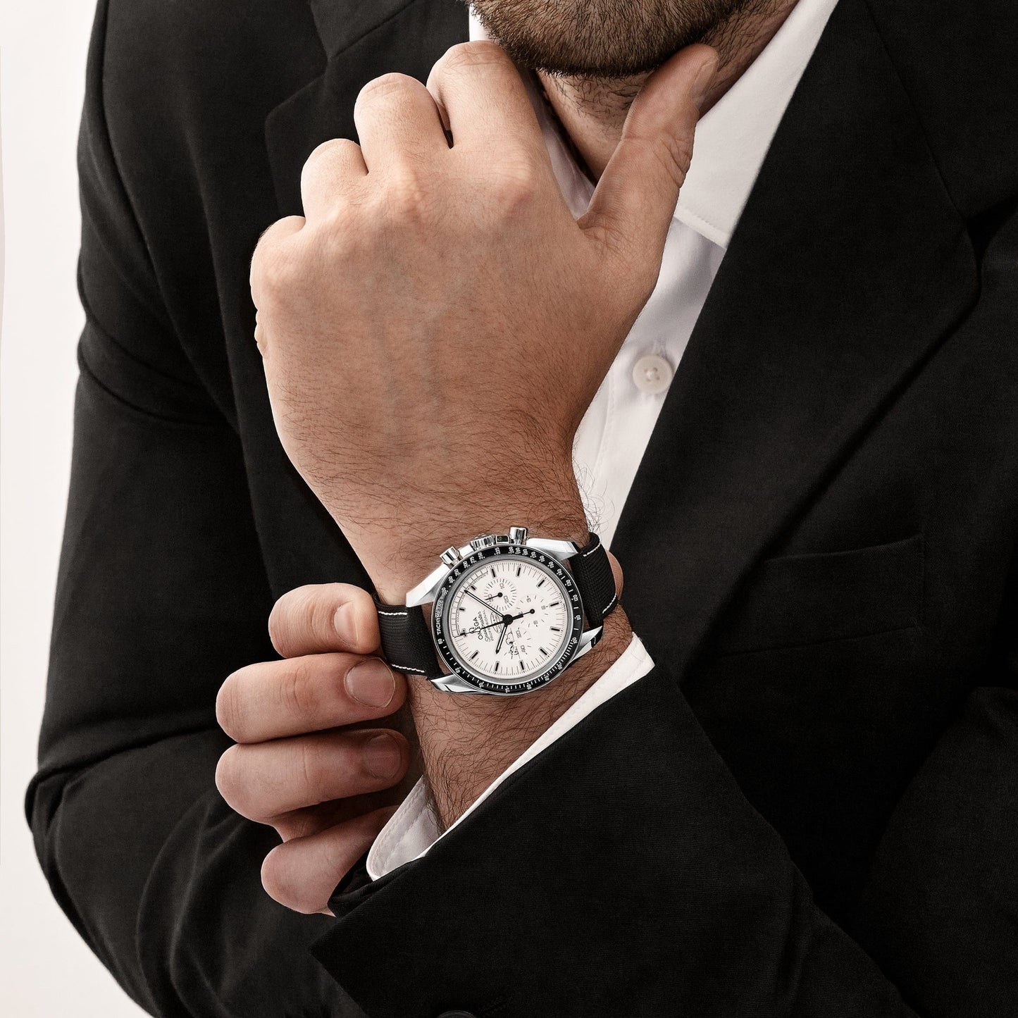 Omega Speedmaster 311.32.42.30.04.003 Silver Snoopy Apollo XIII 45e anniversaire Édition Limitée Acier inoxydable Cadran blanc Édition limitée de 1970 (2015)