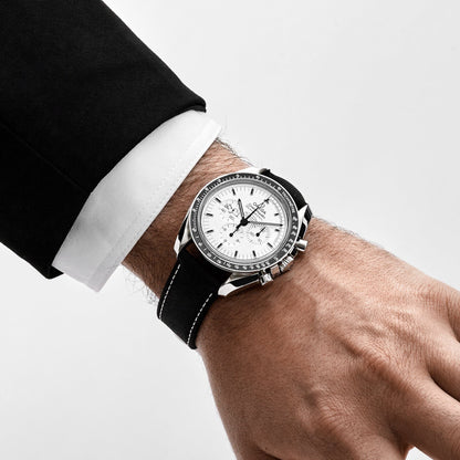 Omega Speedmaster 311.32.42.30.04.003 Silver Snoopy Apollo XIII 45e anniversaire Édition Limitée Acier inoxydable Cadran blanc Édition limitée de 1970 (2015)