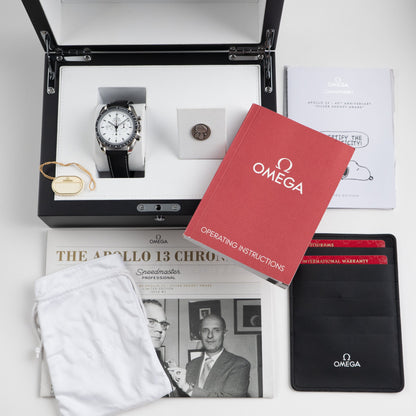 Omega Speedmaster 311.32.42.30.04.003 Silver Snoopy Apollo XIII 45e anniversaire Édition Limitée Acier inoxydable Cadran blanc Édition limitée de 1970 (2015)