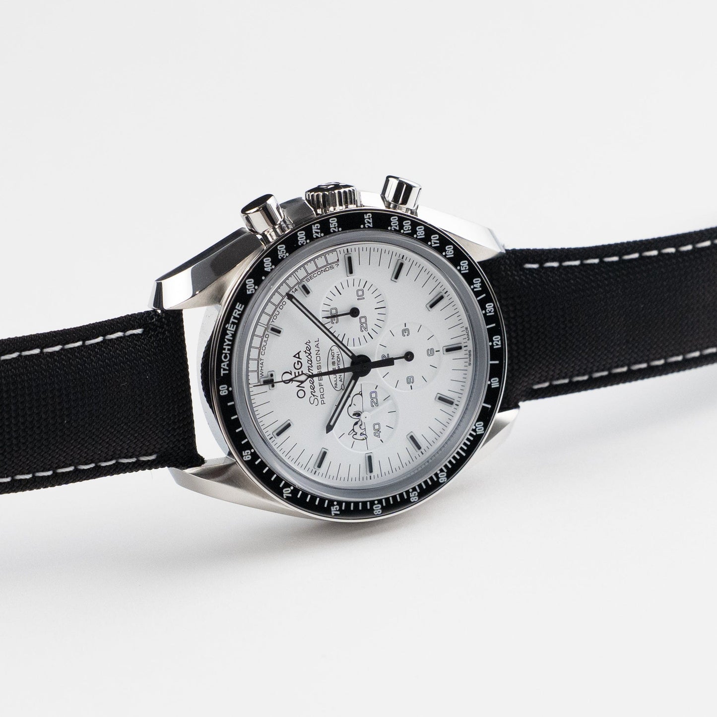 Omega Speedmaster 311.32.42.30.04.003 Silver Snoopy Apollo XIII 45e anniversaire Édition Limitée Acier inoxydable Cadran blanc Édition limitée de 1970 (2015)