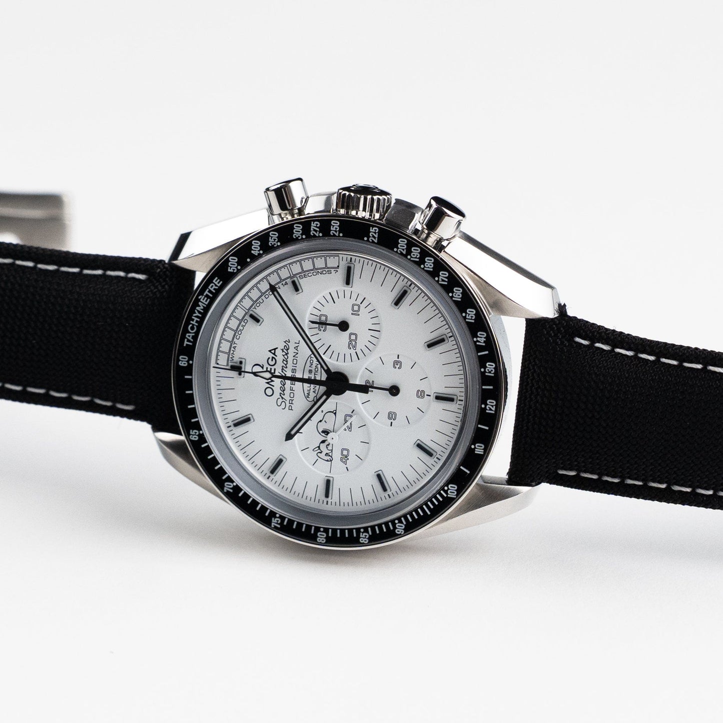 Omega Speedmaster 311.32.42.30.04.003 Silver Snoopy Apollo XIII 45e anniversaire Édition Limitée Acier inoxydable Cadran blanc Édition limitée de 1970 (2015)