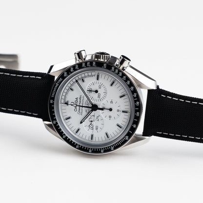 Omega Speedmaster 311.32.42.30.04.003 Silver Snoopy Apollo XIII 45e anniversaire Édition Limitée Acier inoxydable Cadran blanc Édition limitée de 1970 (2015)