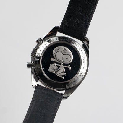 Omega Speedmaster 311.32.42.30.04.003 Silver Snoopy Apollo XIII 45e anniversaire Édition Limitée Acier inoxydable Cadran blanc Édition limitée de 1970 (2015)