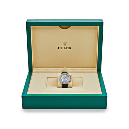 Rolex Daytona 126589RBR Or Blanc Cadran Nacre Diamants Lunette Diamants