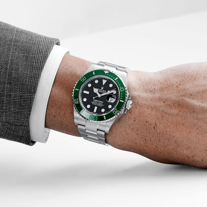 Rolex Submariner Date 126610LV « Starbucks MK1 » Acier inoxydable Cadran noir (2023)
