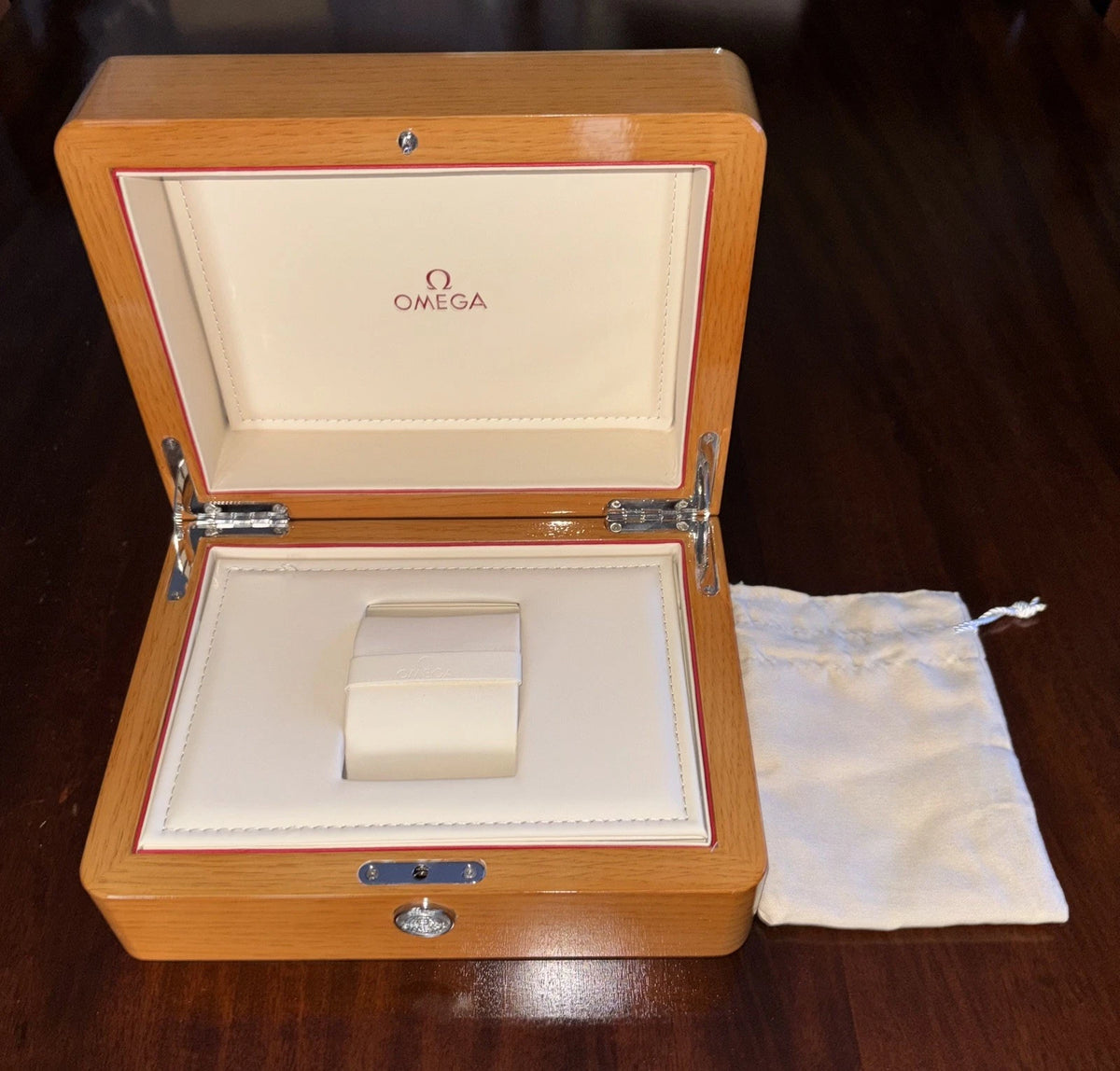 Omega Uhrenbox